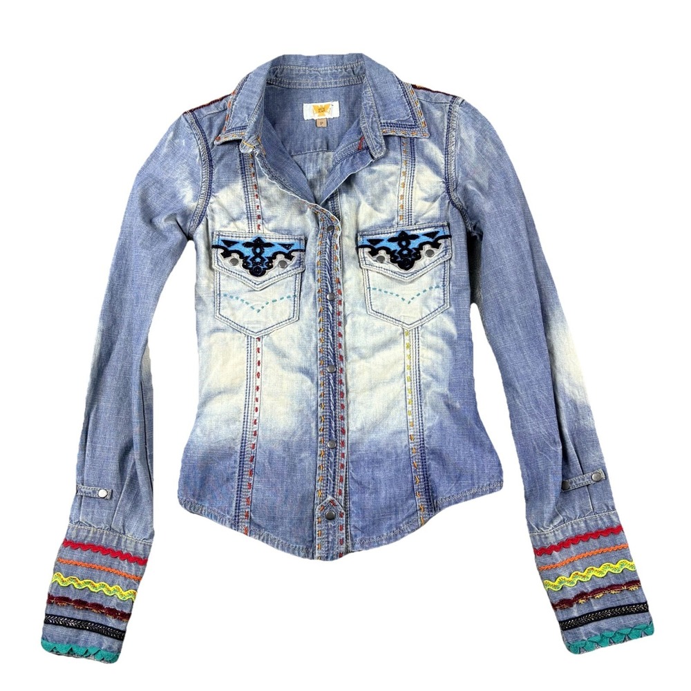 Womens Denim Jacket Shirt Light Wash Blue Petite Boho Western Y2K Embroidered